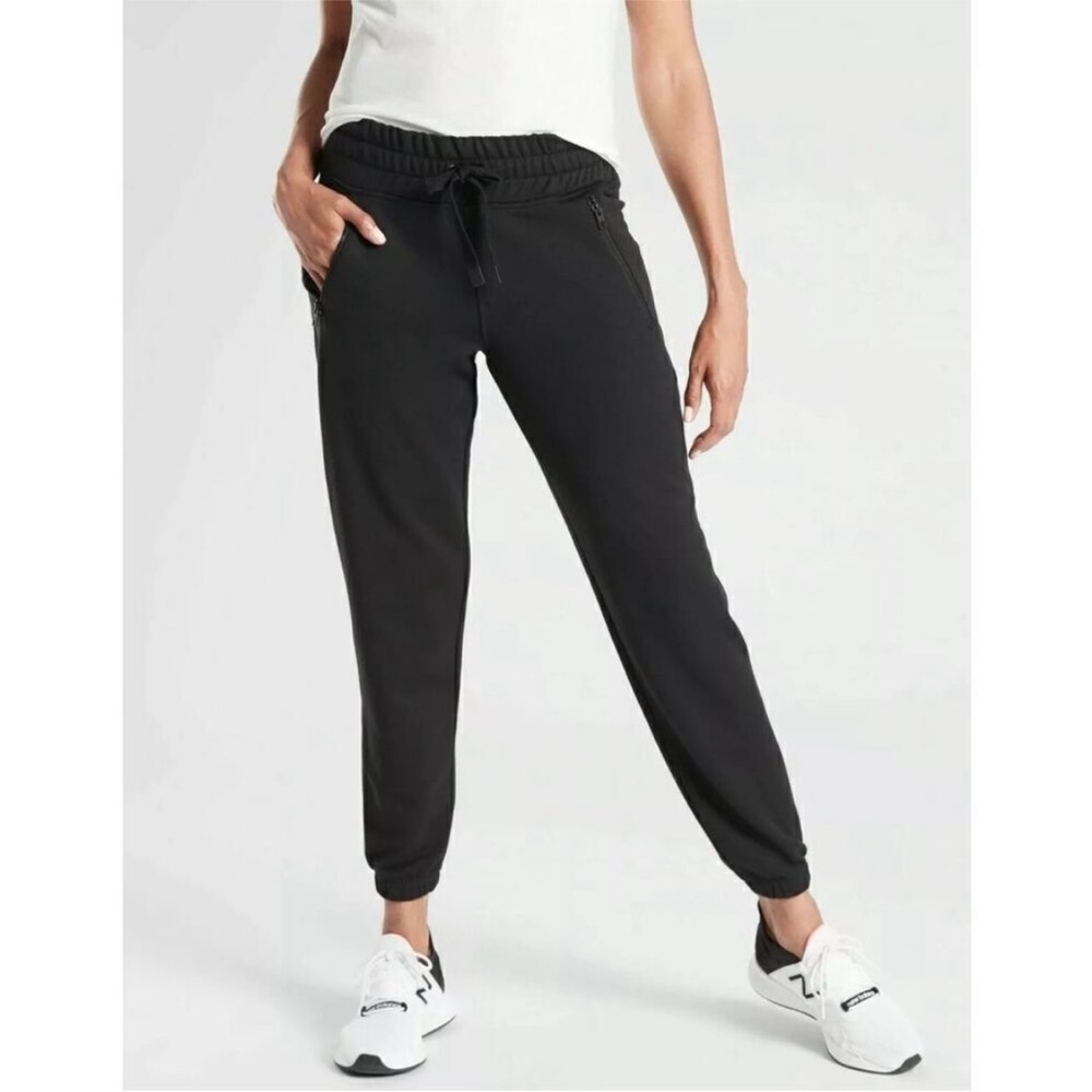 ATHLETA Bounce Back Jogger Black Size Medium - Picture 11 of 11